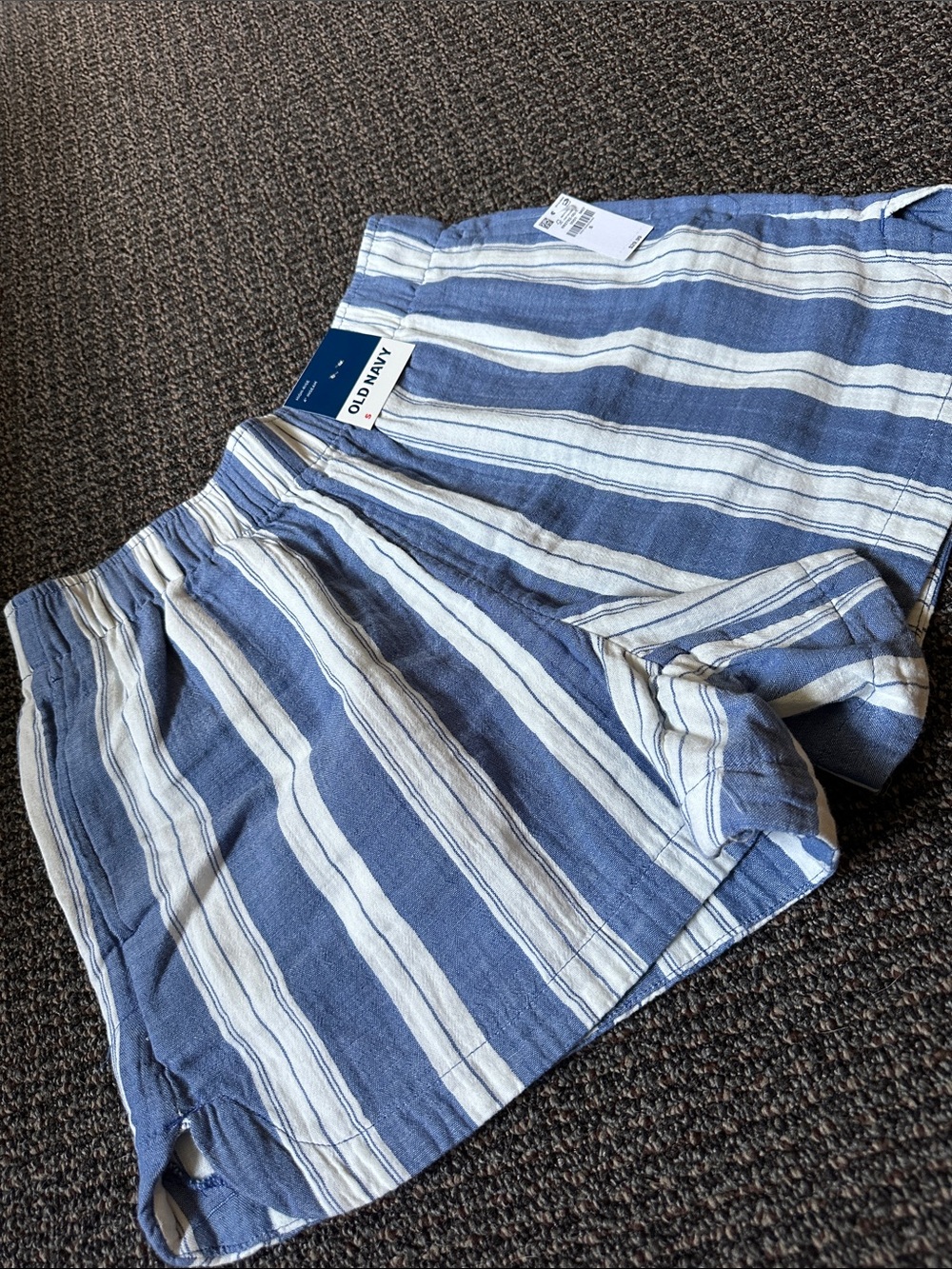 NWT Old Navy Blue and White Striped Women's Shorts